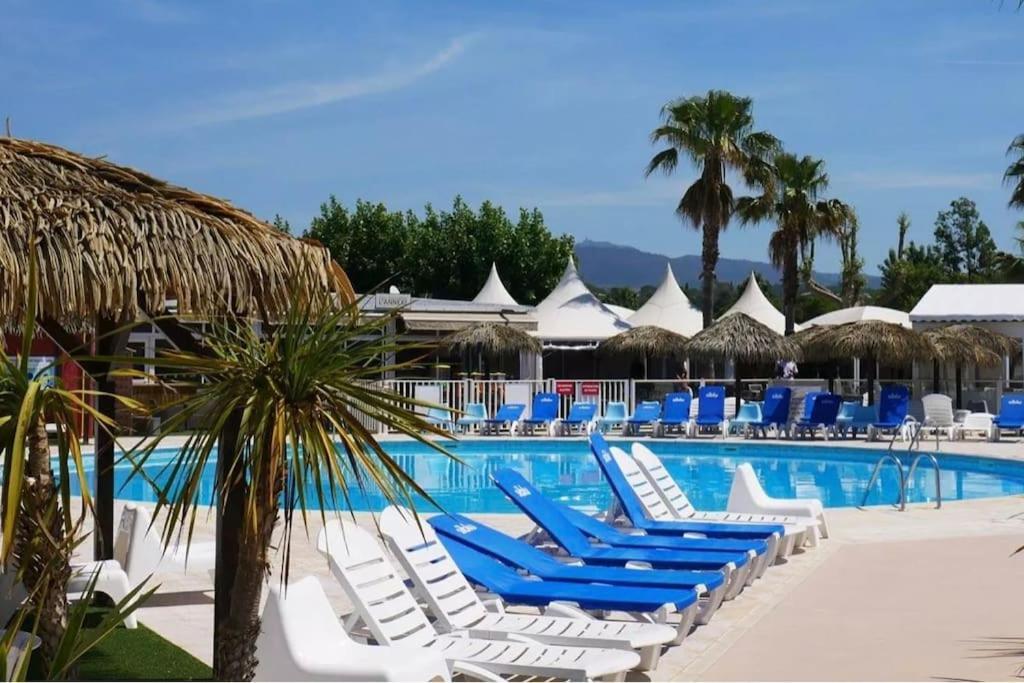 Le Moorea Mobilhome Camping Le Montourey 4 Etoiles Fréjus 外观 照片